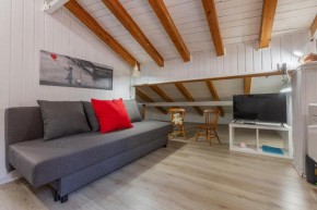 Aposa Little House